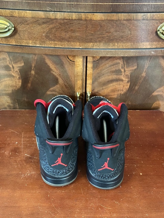 Air Jordan ‘Son Of Mars’ Black/Varsity Red Sneakers